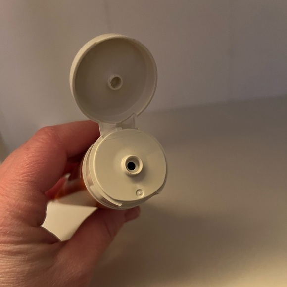 NEW REN Radiance PHA Exfoliating Facial Cream 1.69oz - Picture 4 of 4